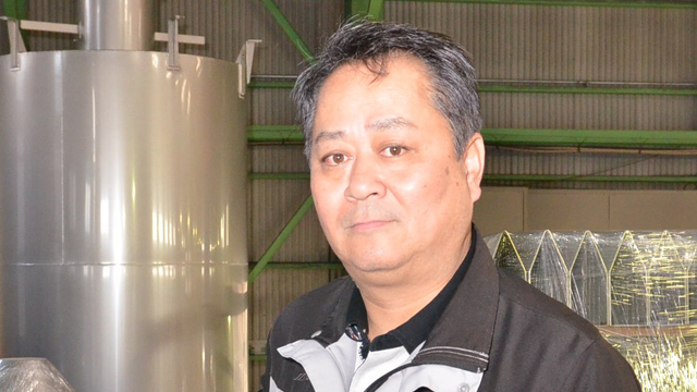 石塚　剛 氏