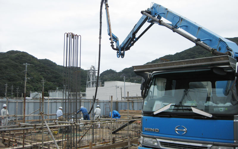 生コン圧送現場