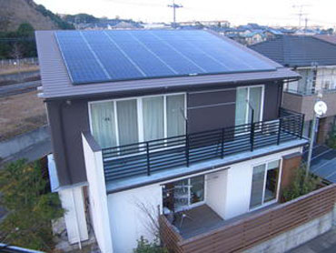 太陽光発電工事現場