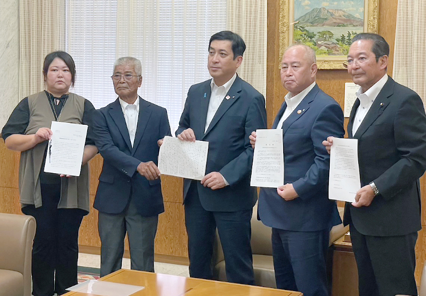 塩田知事に要望書