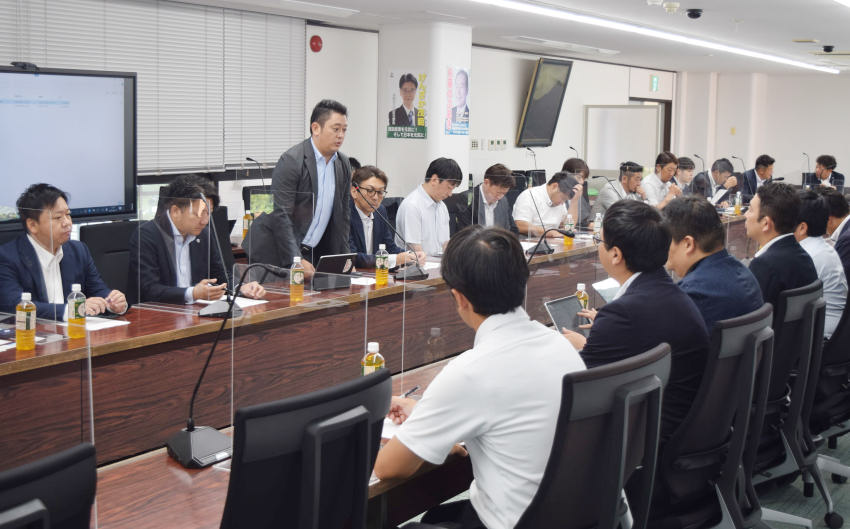 建設青年部会×自民県連青年局　意見交換／災害対応　請け負けの質問も／資材高騰　企業の経営安定を