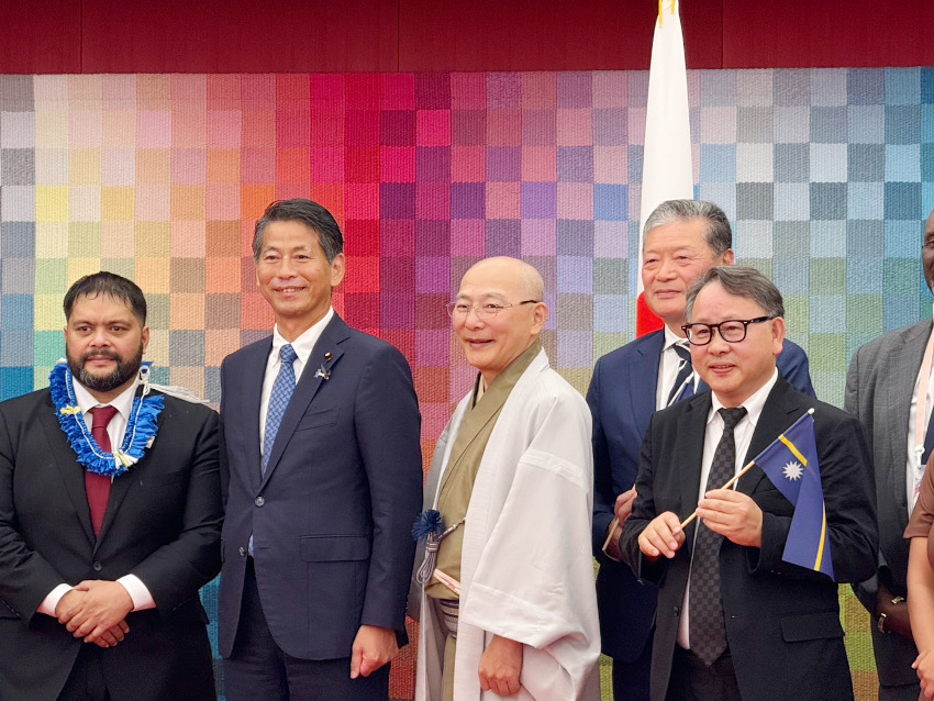 半世紀前に舗装工事／関西万博　ナウル共和国から感謝／三共建設