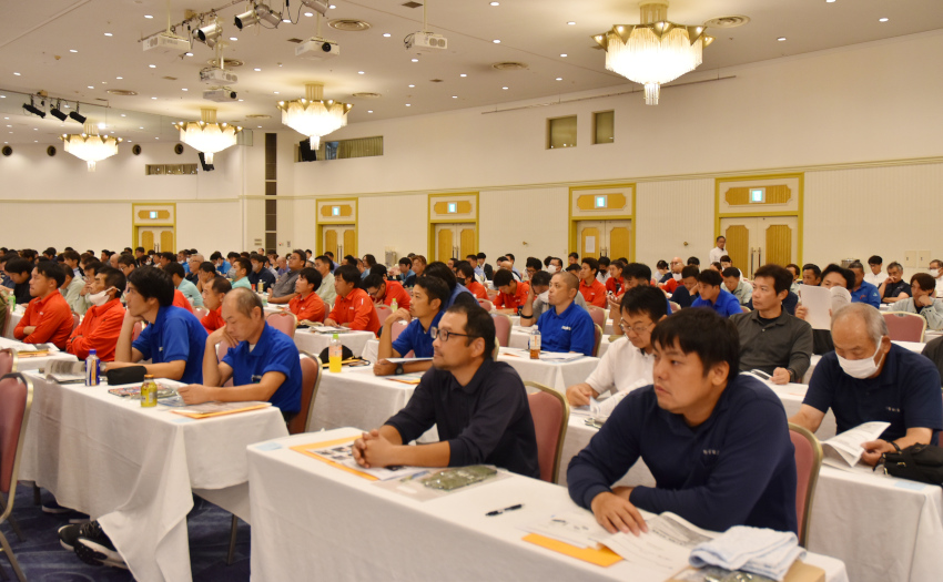 浄化槽維持管理技術研修会／レベル向上注意点学ぶ／県環境保全協会
