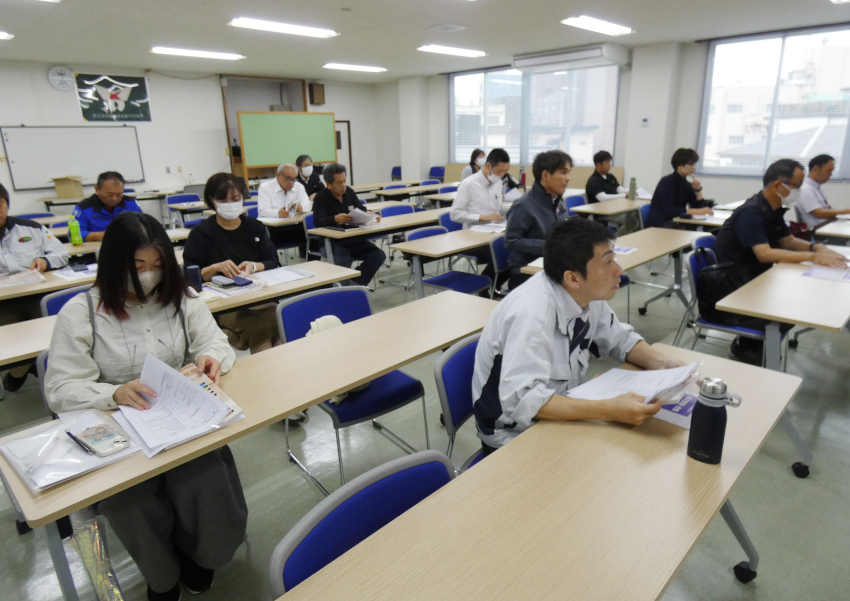 雇用管理研修（川内）