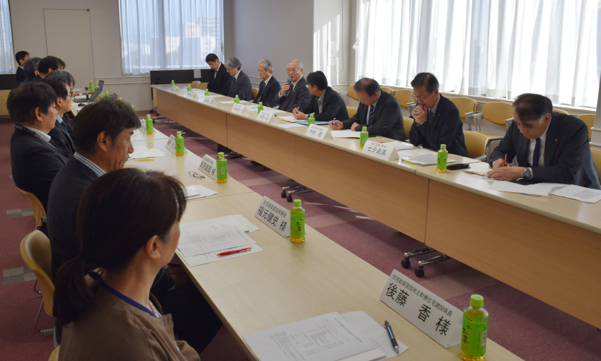 県設計協会、県当局　意見交換　／最低制限価格　９０％以上引上げ求む