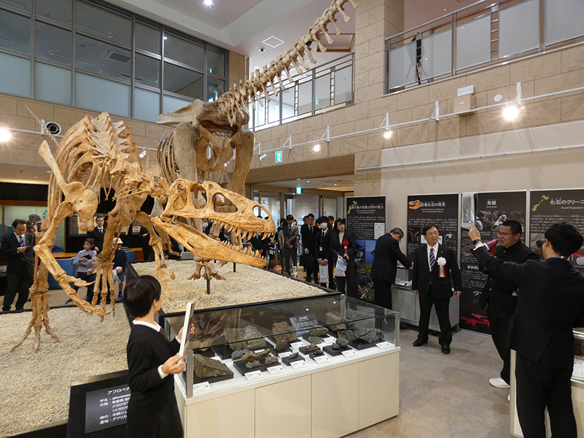 恐竜博物館「甑ミュージアム」完成