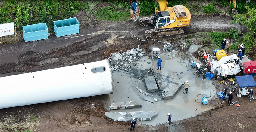 鹿市の風力発電設備解体