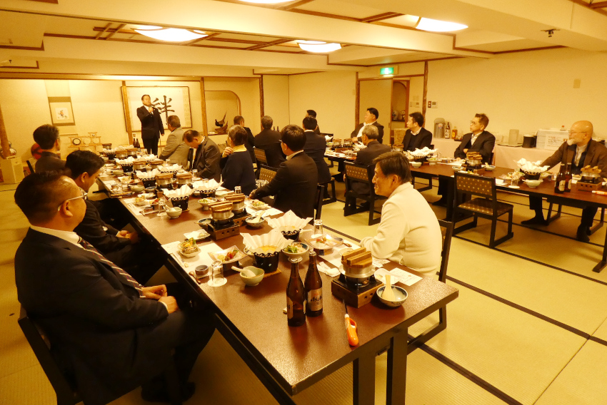 業界団体新年会、団結誓う　