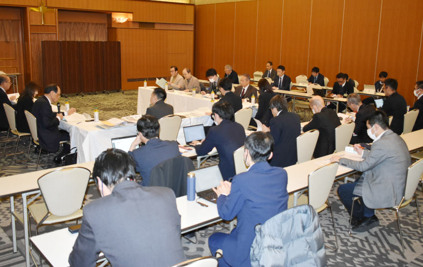 県、本港区エリアまちづくり／年度内に旅客Ｔ改修／北ふ頭に休憩所提案