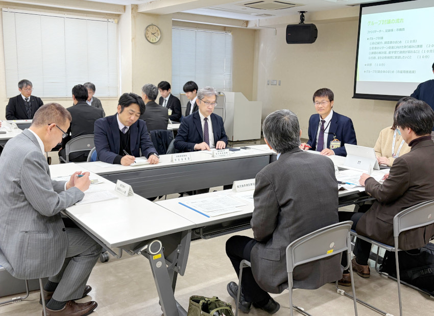 産官学で若者応援会議／戻りたくなる環境に／鹿児島市