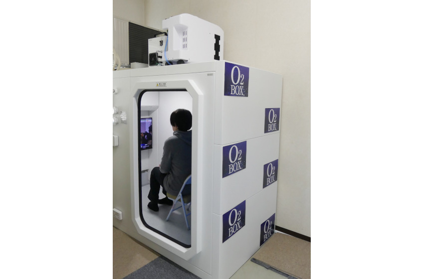 高気圧酸素ボックス導入/健康管理対策強化に一役/鶴田建設