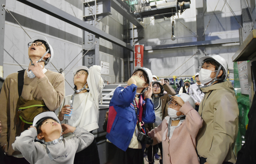 親子で現場見学会/意義や魅力伝える/県建設業青年部会