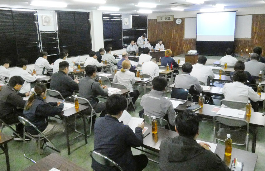 意見交換×現地視察/発注者と未来づくりに/青年部会奄美支部