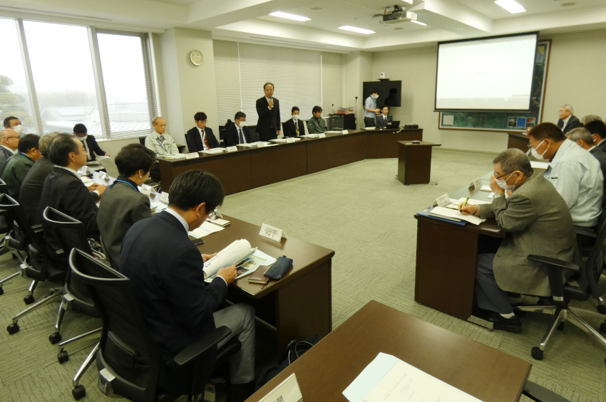 鶴田ダム、情報表示板を改良へ/今年度に設計発注予定/放流警報局 回転灯の増設も