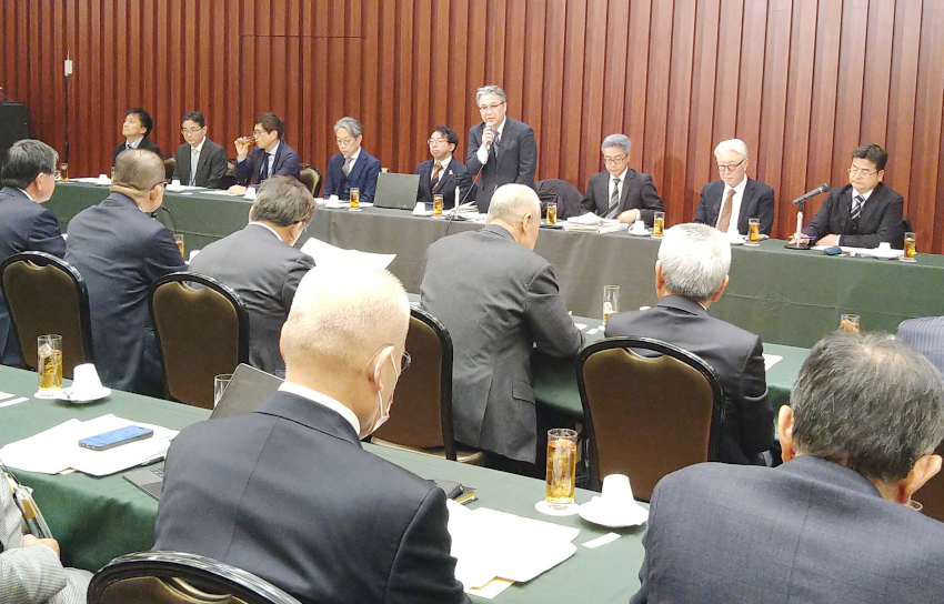 九州各県建協と九州地整　意見交換会／猛暑時、土日休工で／二次製品活用推進を