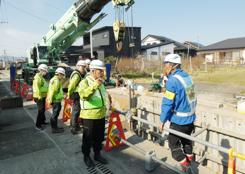 建協　年度末パトで安全徹底／川内支部