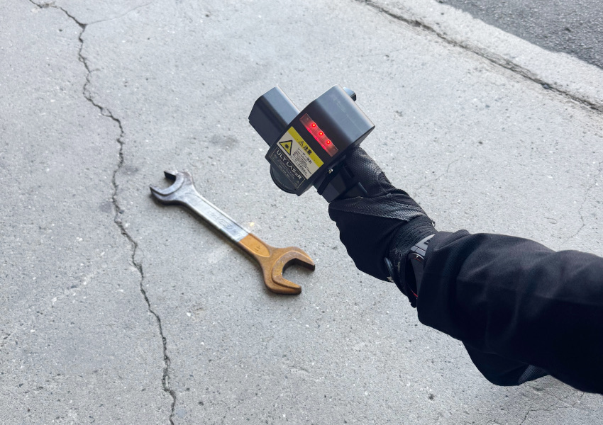 レーザークリーナー販売／付着物を剥離／カーネギー産業