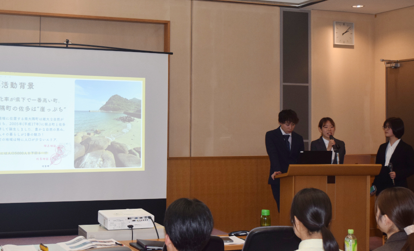 空き家ＷＳ報告会／学生の視点に期待／県