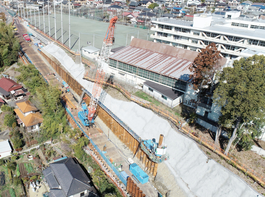 ジャイロプレス工法／街路整備に採用／技研製作所