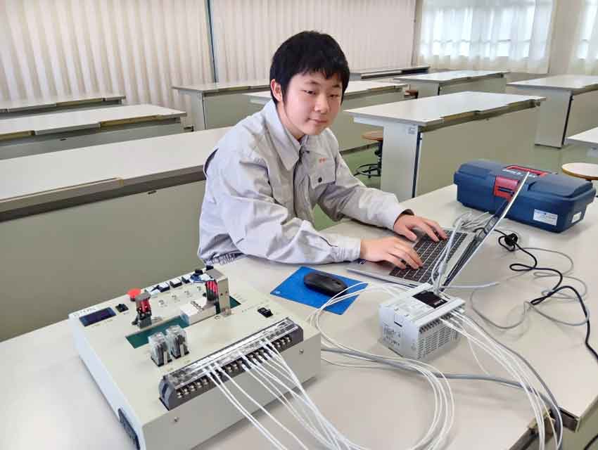 輝け若人/川内商工高校 電気科3年 原慶吏(けいり)さん/電気科に入学して
