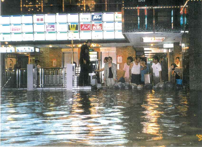 ８・６水害の日／甲突川氾濫当夜の河川課