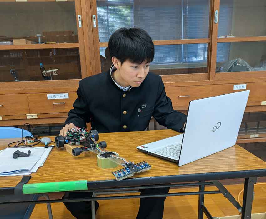 輝け若人／隼人工業高校電子機械科３年　宮里晴空（はると）さん／「技術で好きを形に」