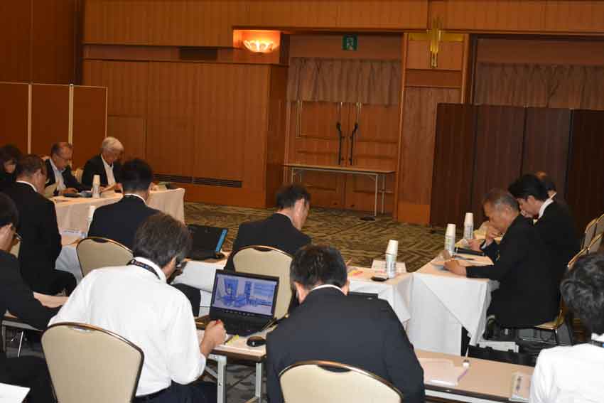 県、本港区まちづくり事業公募／現地案内４者　対話・質問１者／改修で使用料減免可能
