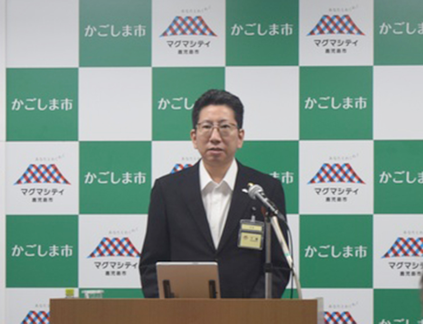 サッカー等スタジアム／議会に調査結果報告へ／下鶴市長が記者会見