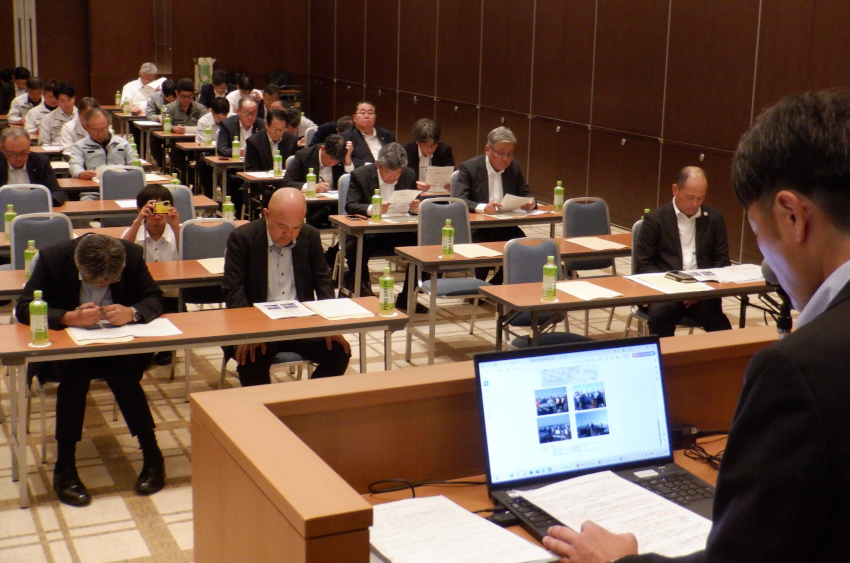 連絡会議総会/災害防止に全力/鹿児島港工事安全