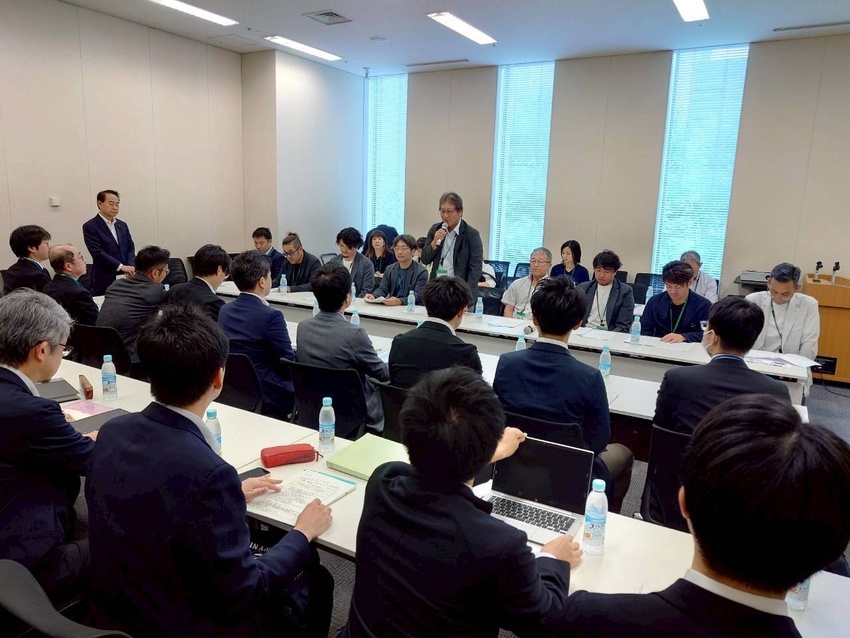 薩摩川内市建協　国交省若手官僚と意見交換／西回り道の早期完成を／地方の生の声届ける