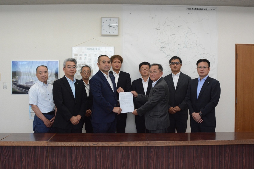 永山市長を表敬訪問/専門技術を武器に/日置市管工事組合