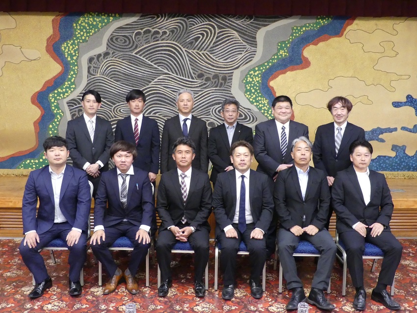 鹿屋建友会青年部総会/新部会長に島廻氏