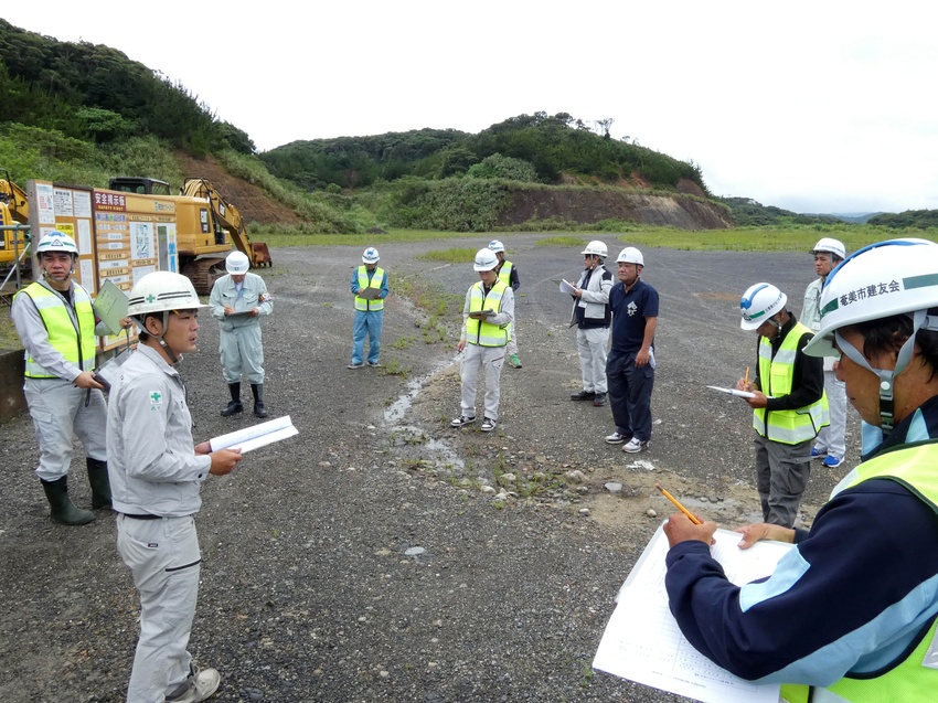 奄美市建友会パト　／夏前、安全管理を点検／