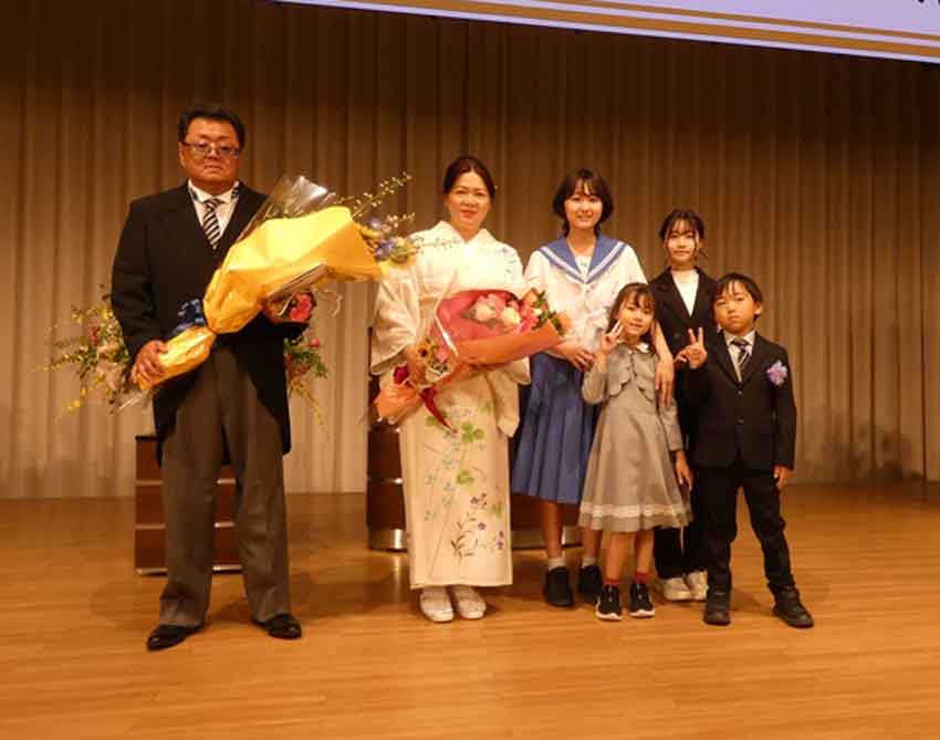 春田勝俊氏黄綬褒章祝賀会／「地元の兄貴分」信望厚く