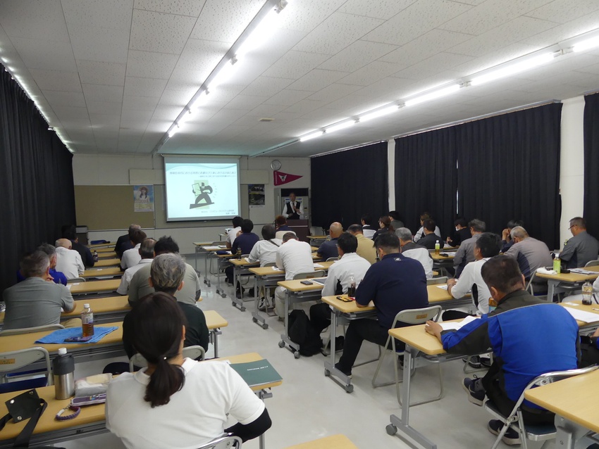 曽於会場／伐採作業に理解／県森林土木協会