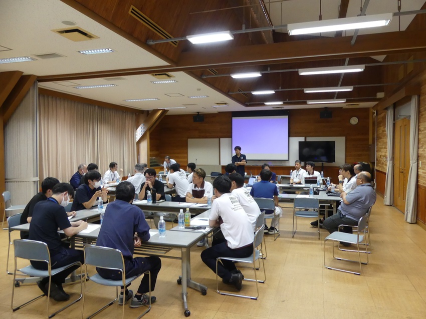 大隅地域建設部×青年部会３支部　意見交換／課題解決に情報共有／持続可能な業界へ