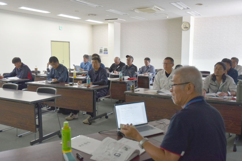 建機クレーン安全教育／日ごろから事故対策／建荷協県支部