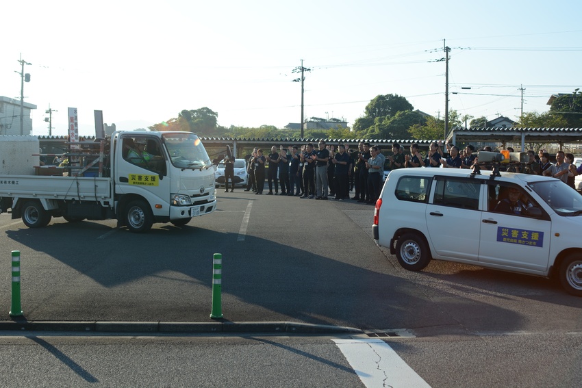 熊本地震支援/南さつま市管工事業協組など/第一陣が出発