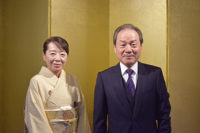 坪内己喜男氏黄綬褒章祝賀会／功績を称える／次代育成を託す