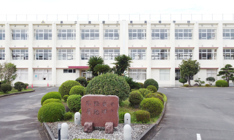 輝け若人／鹿児島県立　鹿屋工業高等学校／今月は鹿屋工高の５人です