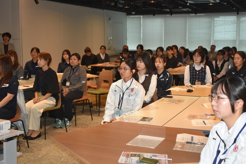 建設産業女性の初交流会/横のつながり広がって/鹿児島市