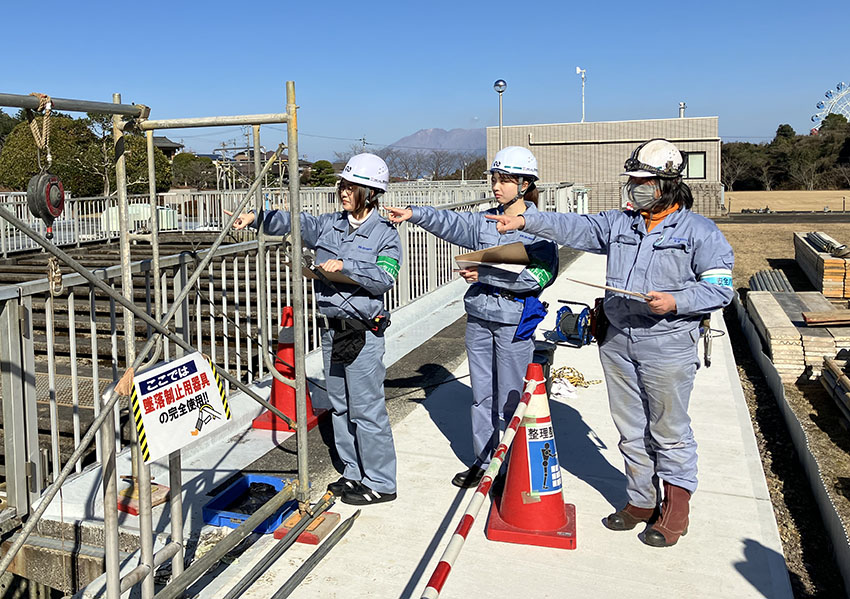 プランテムタナカ女性パト