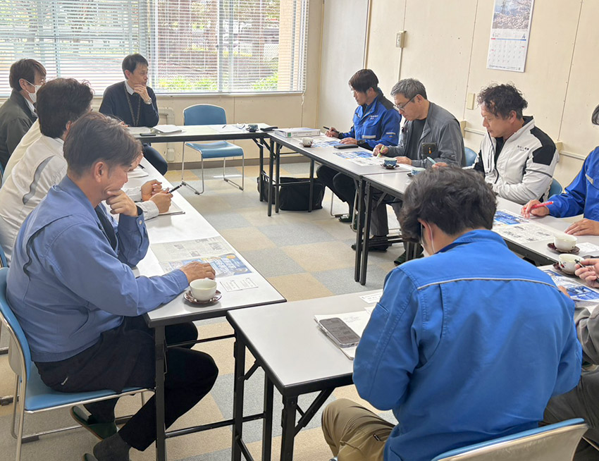 鹿屋高技専と意見交換　　