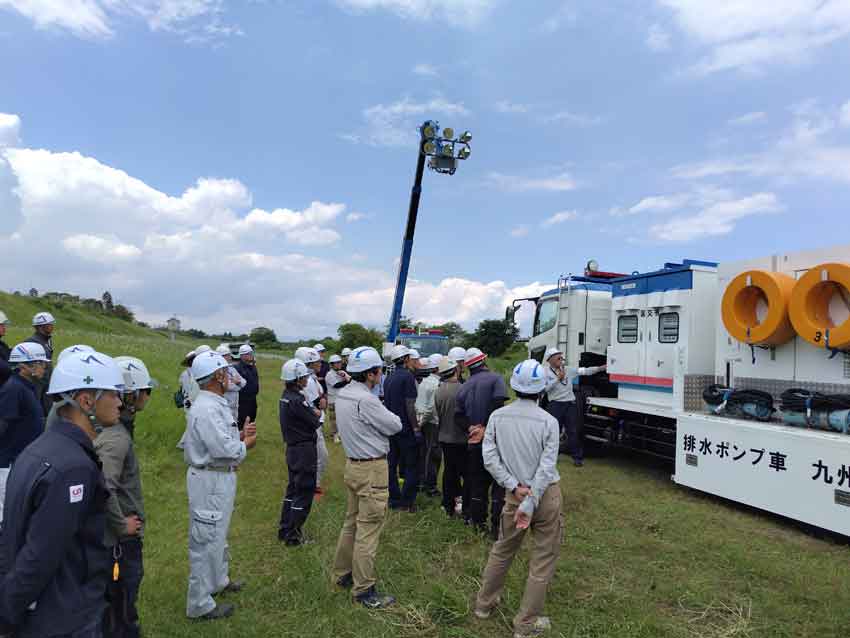 災害対策へ機械訓練／長雨備え操作確認／大隅河川国道
