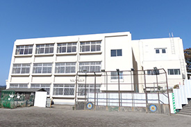 鹿屋市立野里小学校、長寿命化改良・防音復旧工事が完成