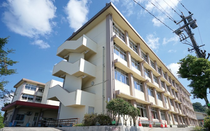 坂元中学校校舎2号棟長寿命化改良が完成